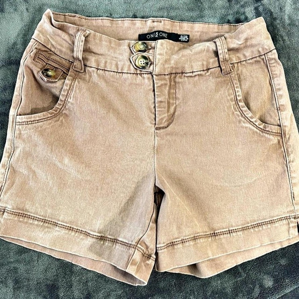 brown shorts